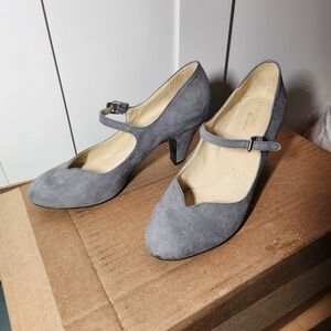 Naturalizer N5 Comfort Believe Heels Gray Suede Heels Chunky Block Heels 7